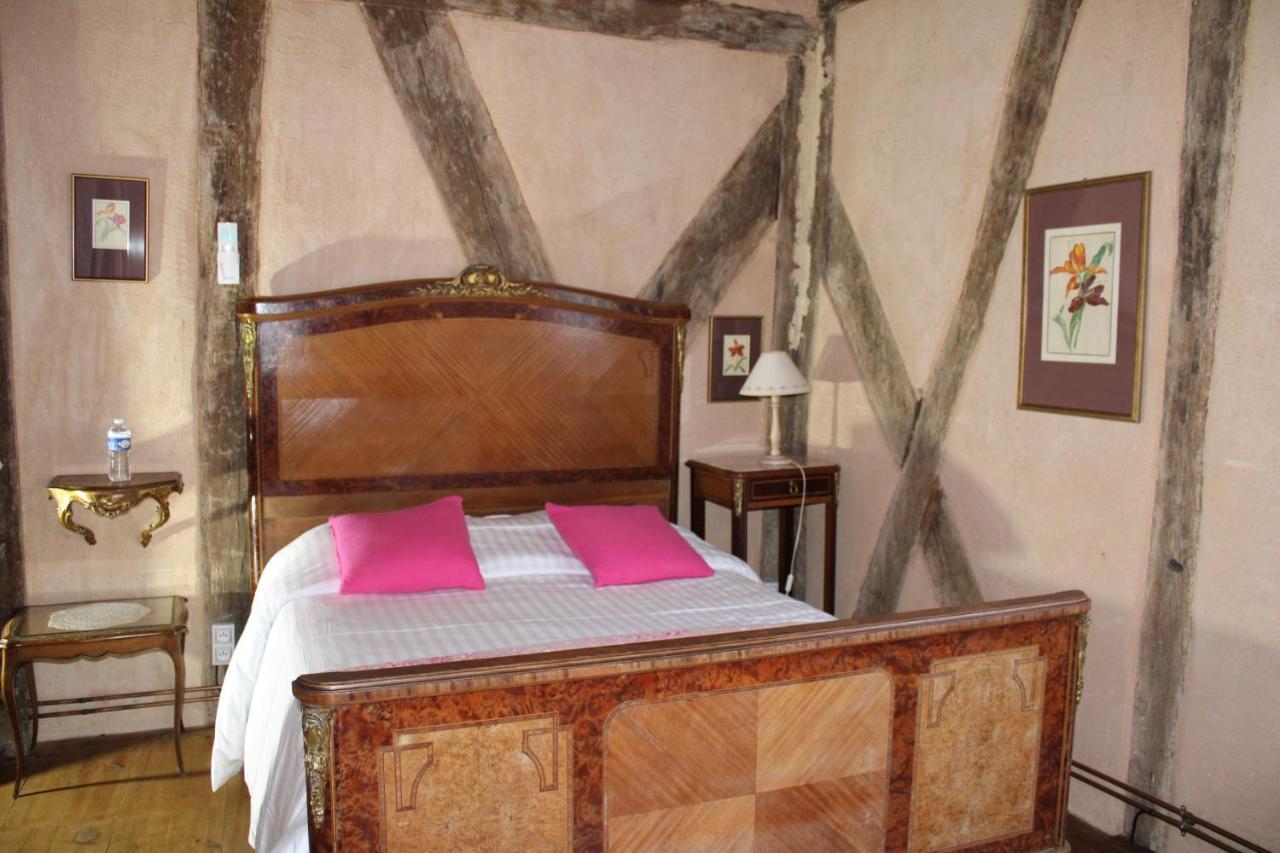 מונטיניאק La Roseraie Hotel Restaurant מראה חיצוני תמונה