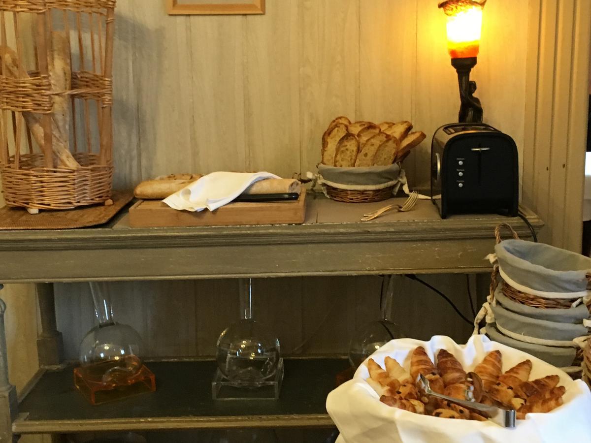 מונטיניאק La Roseraie Hotel Restaurant מראה חיצוני תמונה